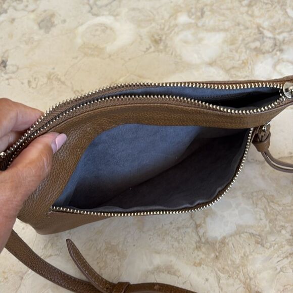 Handbag Butler Leather Crossbody Bag - Picture 8 of 13